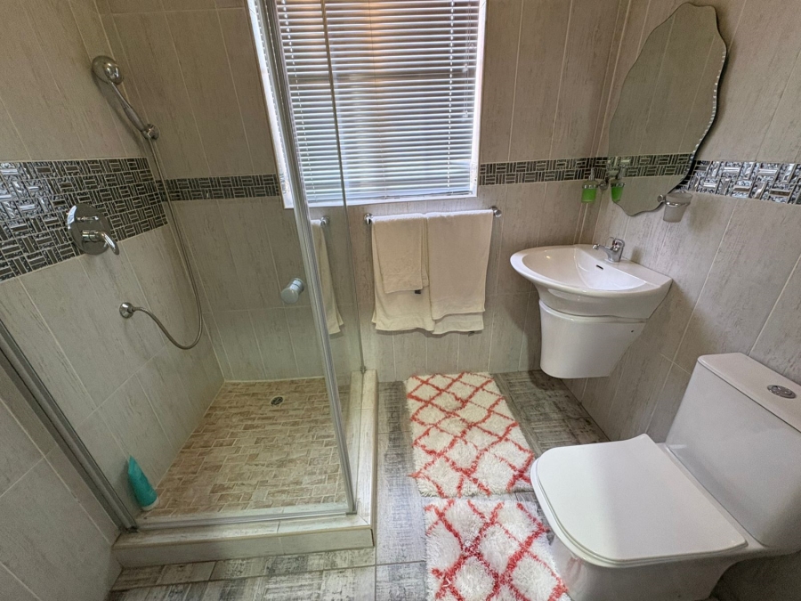 4 Bedroom Property for Sale in Waterval East North West